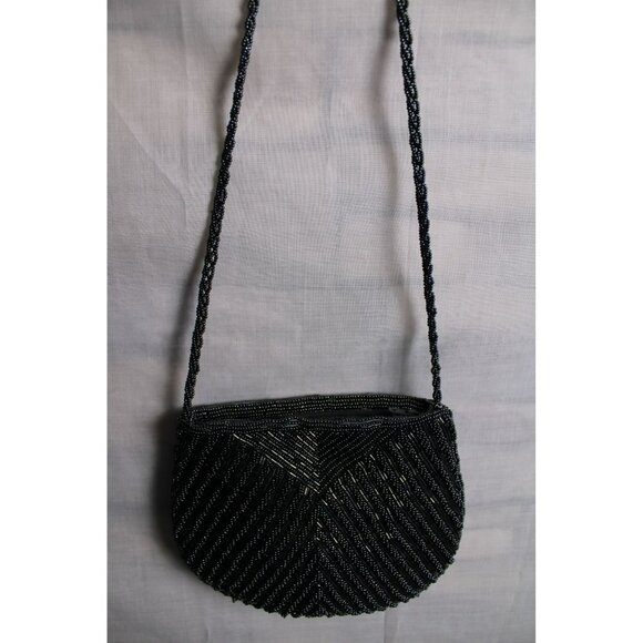 Beautiful Beaded Vintage Purse With Unique Design - Picture 1 of 9